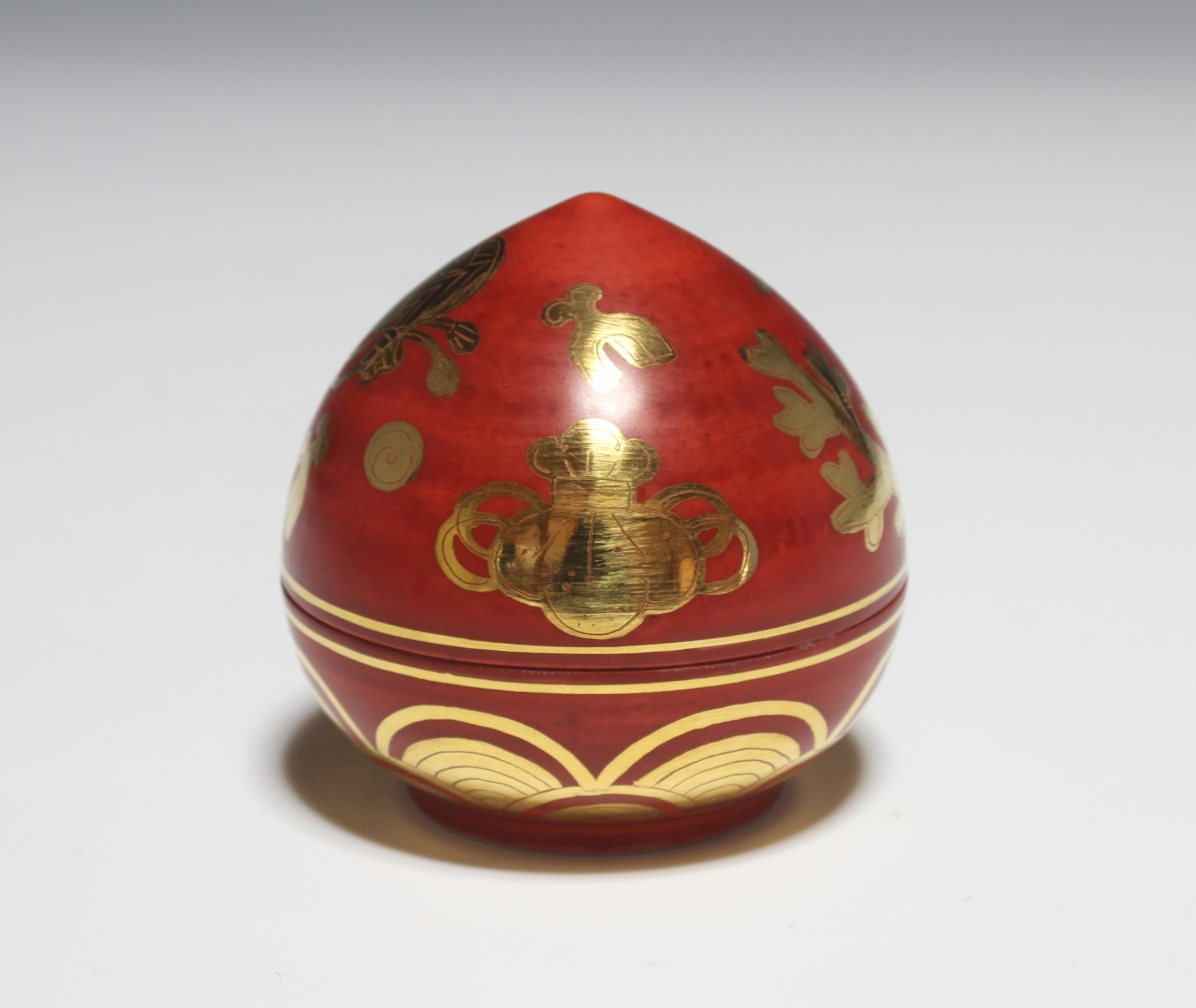金襴手宝珠香合