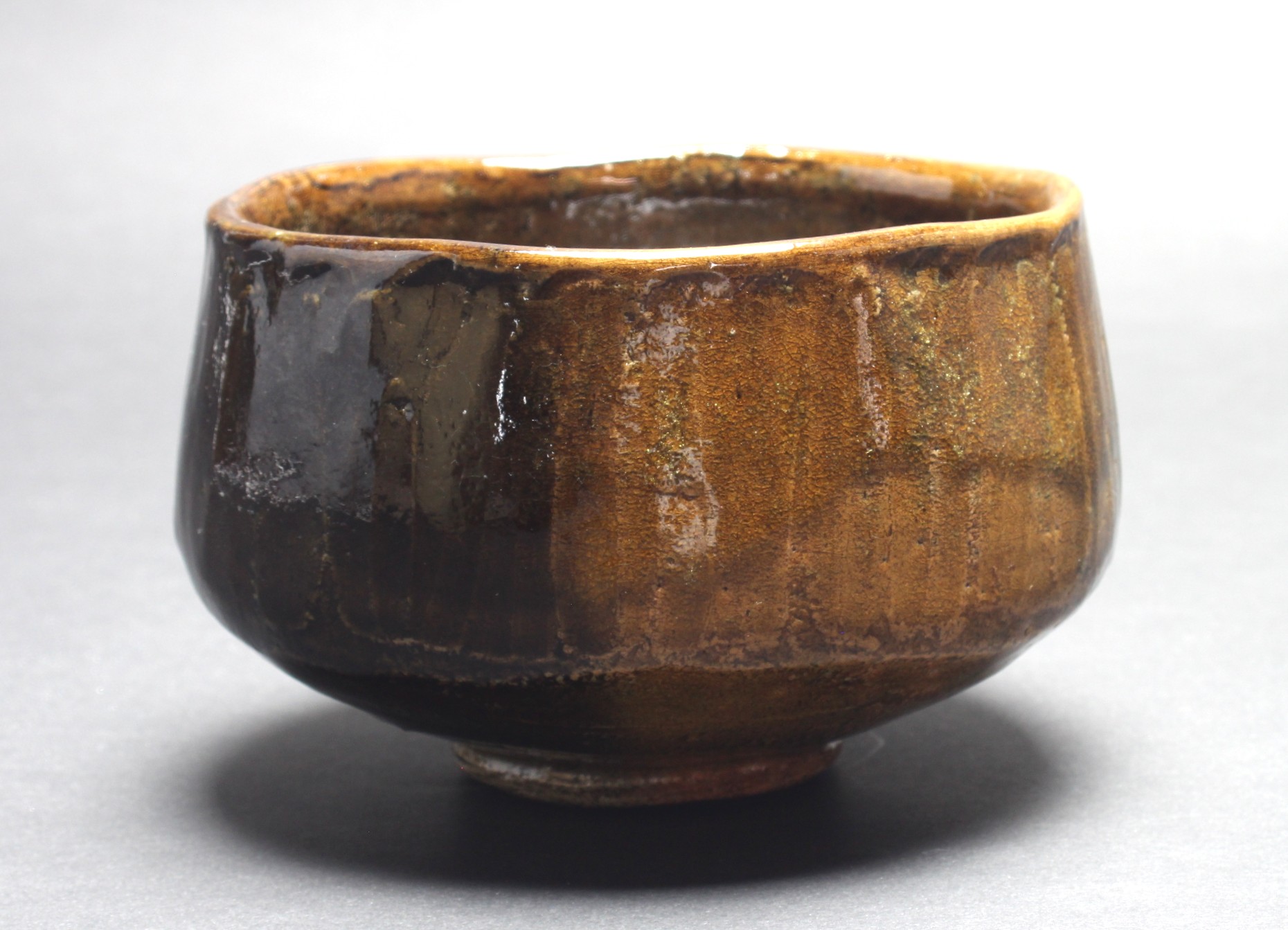 飴釉茶碗