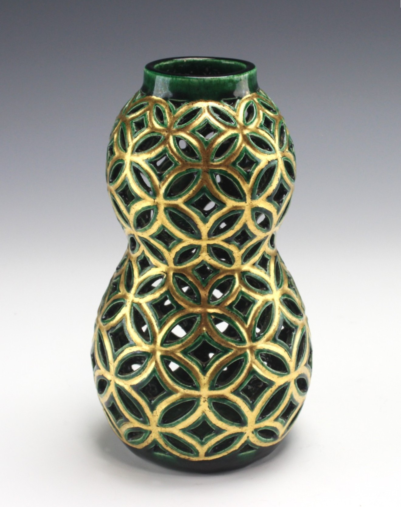 七宝透青瓢形杓立