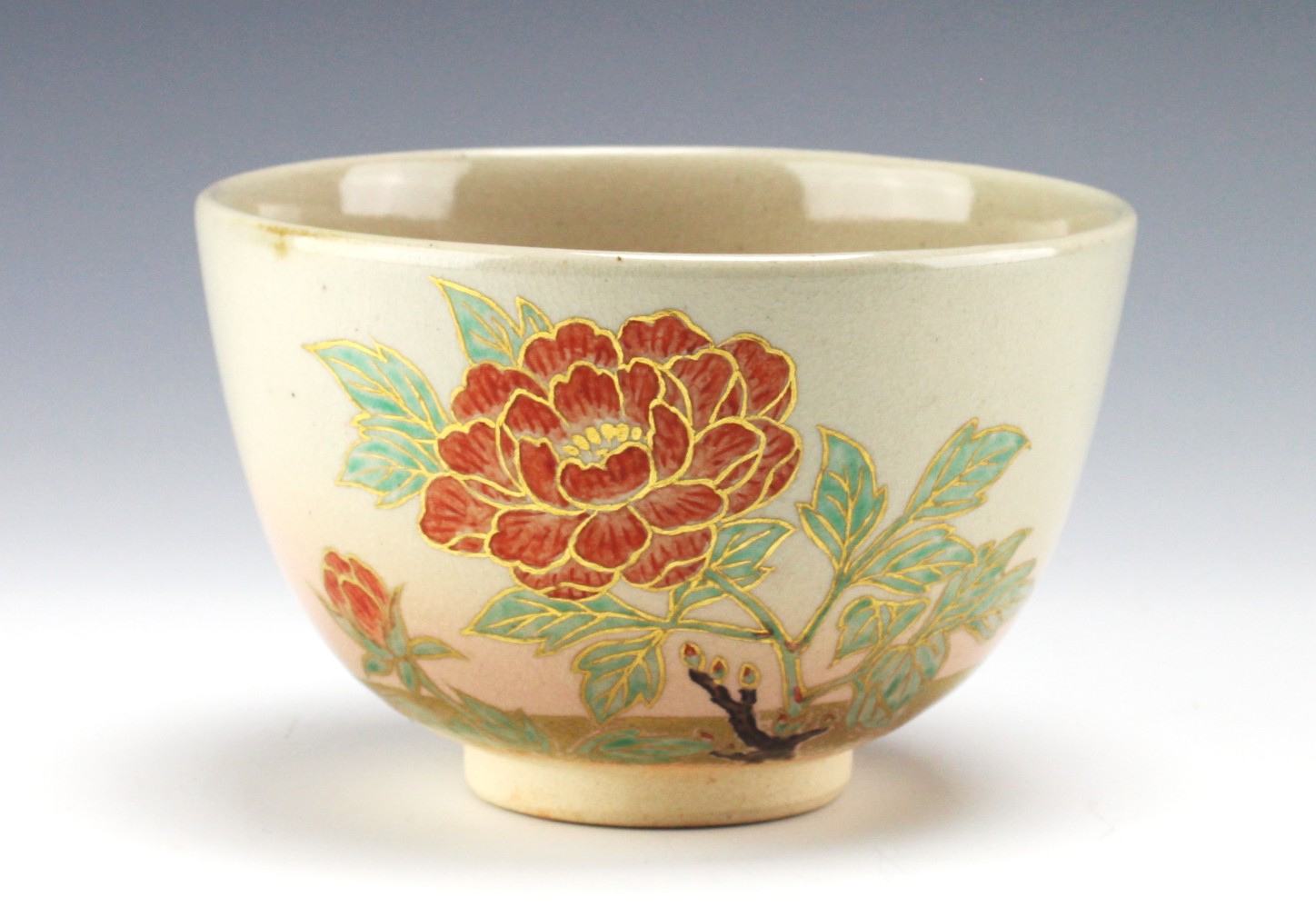 色絵牡丹茶碗