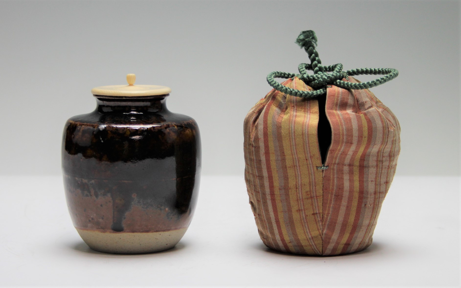 中里重利 唐津茶入 鵬雲斎御書付 nakazato, shigetoshi karatsu tea container 古美術 山田幽篁堂