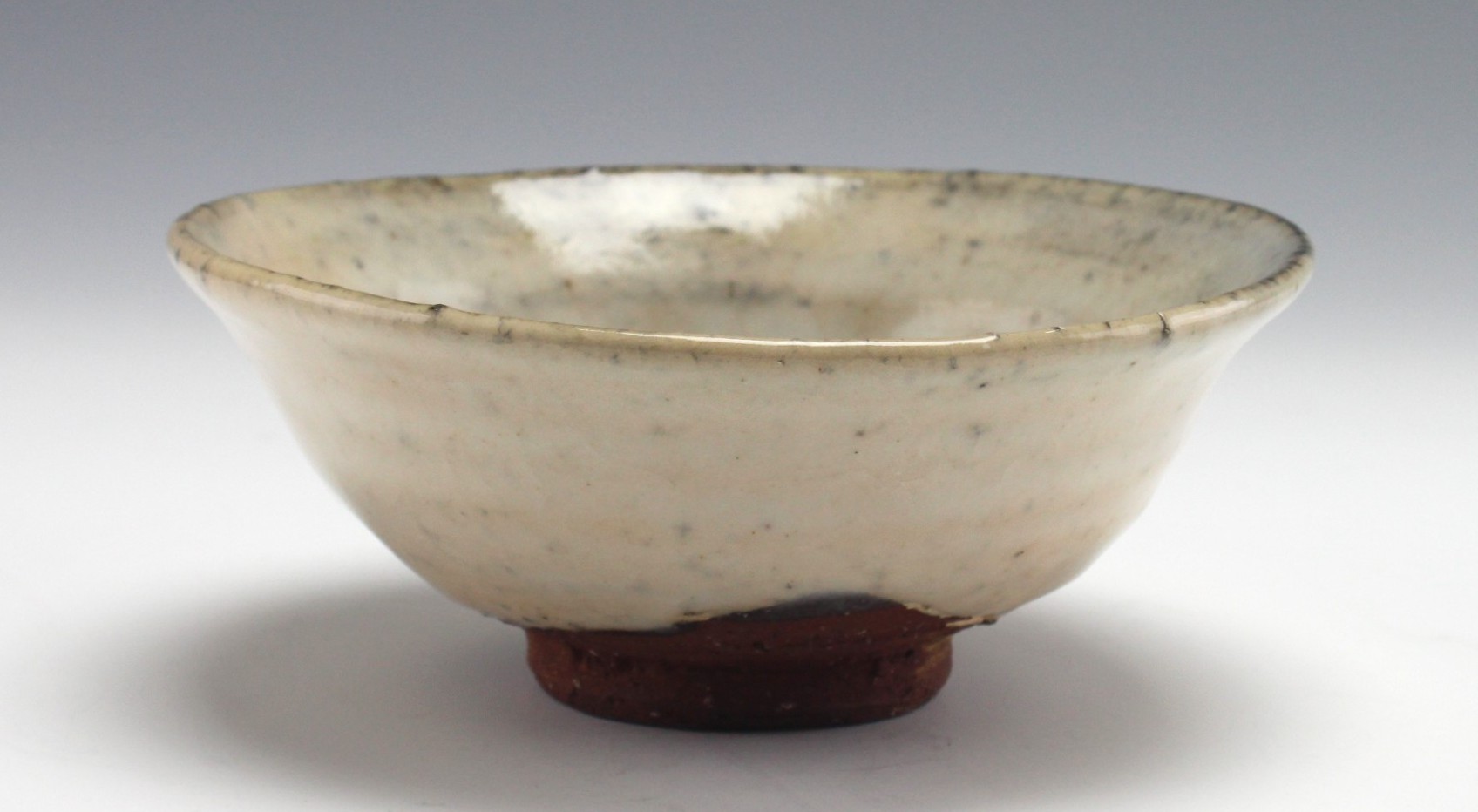 粉引平茶碗