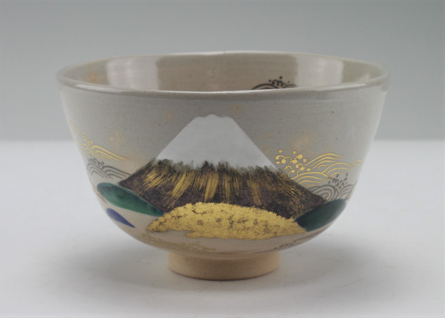 大八洲茶碗